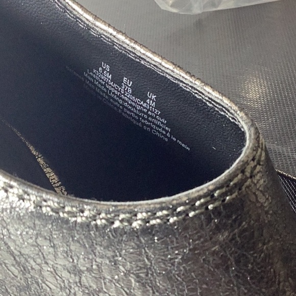 Dkny Black Gray Heels with Textured Straps and Metallic Heel - Picture 9 of 9